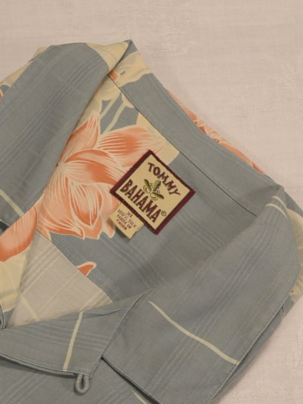 Vintage Tommy Bahama 100% Silk Camp Shirt - XL/XXL - Blue